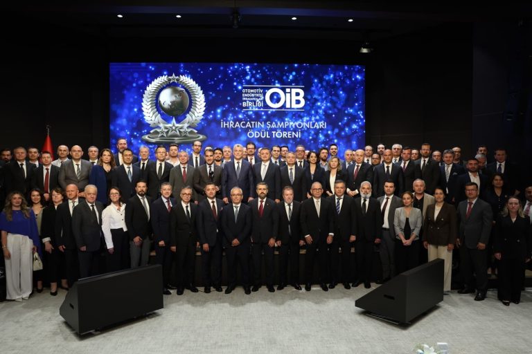 Otomotiv ihracatının şampiyonları ödüllendirildi