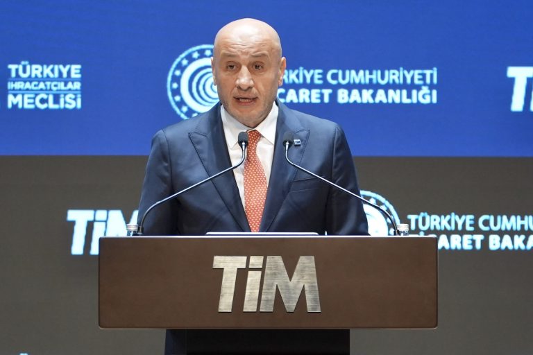 Gültepe: Rekabetçiliğimizi geri alabileceğimiz bir stratejiye ihtiyaç var