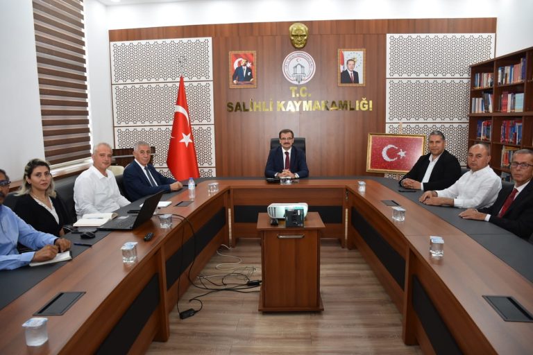 Salihli Tarıma Dayalı OSB Yönetim Kurulu Başkanlığına Kaymakam Güldoğan seçildi