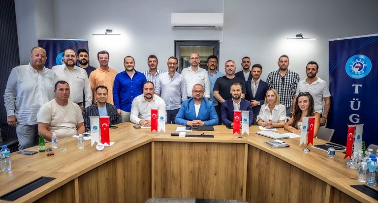 TÜGİAD Ege Üyeleri, genç girişimcilerle yeni iş imkanlarını değerlendirecekler