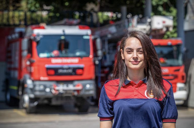 Ön yargıları alevlerin içinde bırakıyor