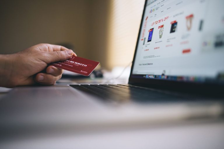 Dijital tüketim alışkanlıkları e-ticaret hacmini büyütüyor