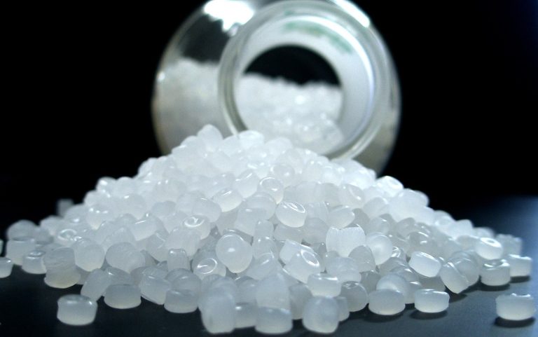 TVF’nin petrokimya yatırımı iptal, plastik sanayicisi ithalata mahkûm
