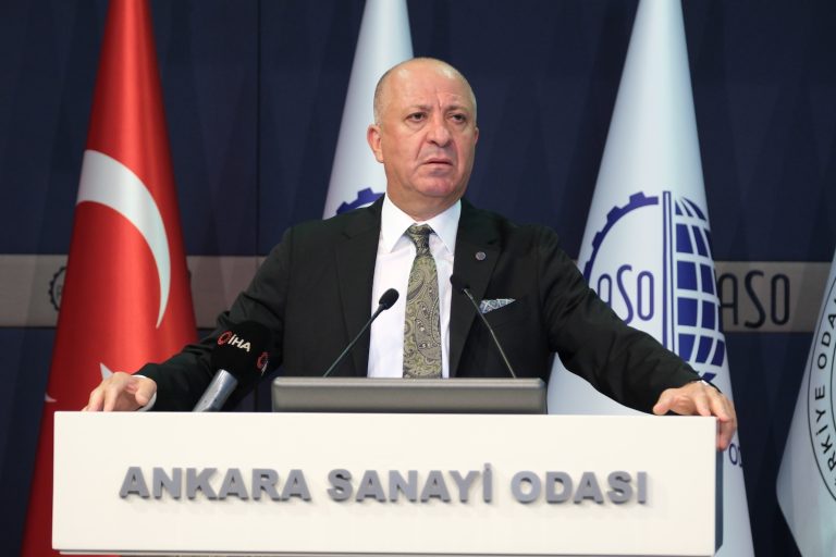 “Dezenflasyon programının sanayisizleşmeye dönüşmesine izin veremeyiz”