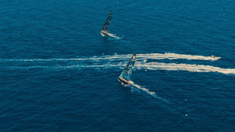 Arkas Sailing Team Palermo-Montecarlo’da zirvede 