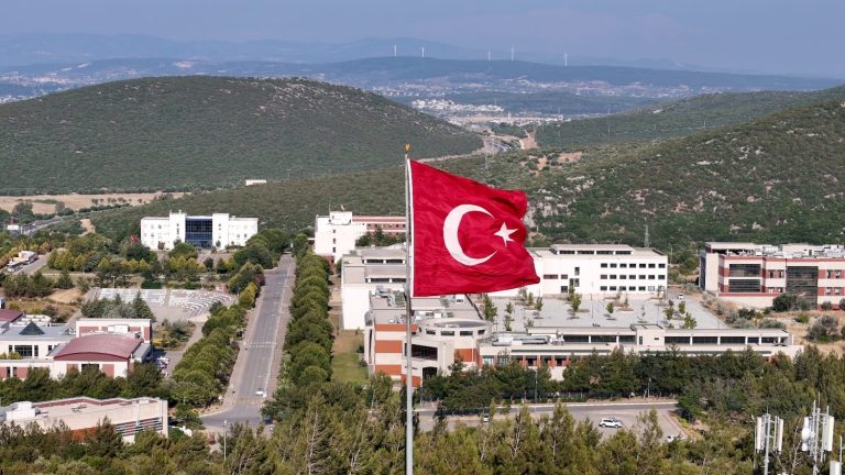 Dünya devlerinden İzmir’e bilim köprüsü 