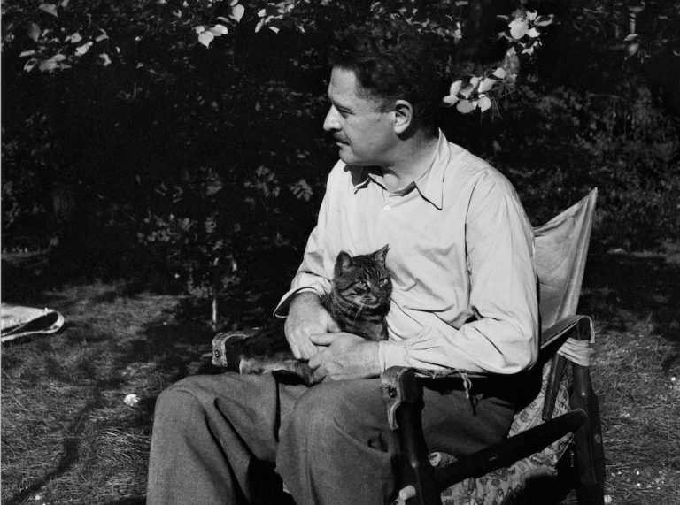 Nâzım Hikmet’in dünyası “ROMANTİKA” ile İzmir’de 