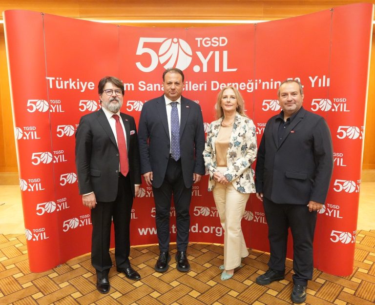 Tekstil sanayicilerinden üç aşamalı kapsamlı yol haritası  