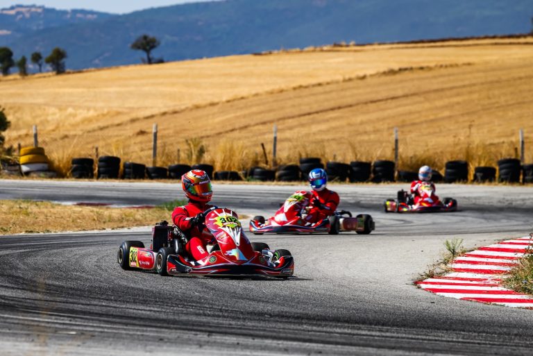 Dynamic Racing Team, Türkiye Karting Şampiyonası’nın 5. ayağında 4 kategoride podyuma çıktı