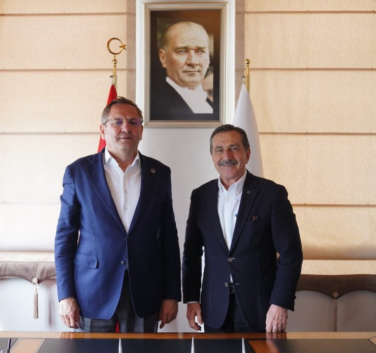 Kardeş belediyeler Tepebaşı ve Ayvalık’tan örnek iş birliği