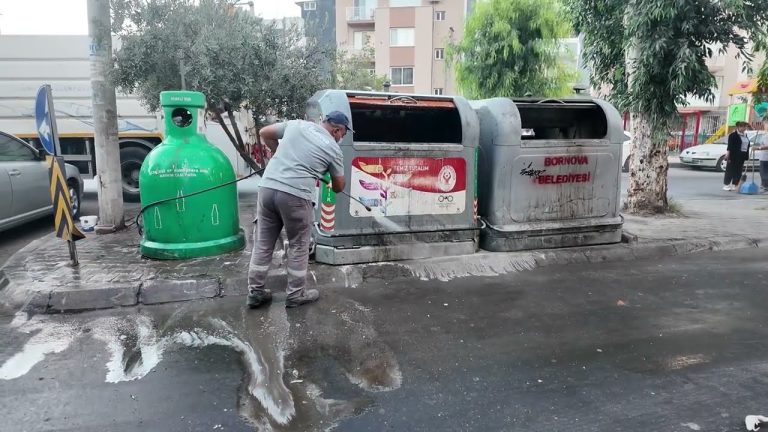 Bornova’da şafak mesaisi